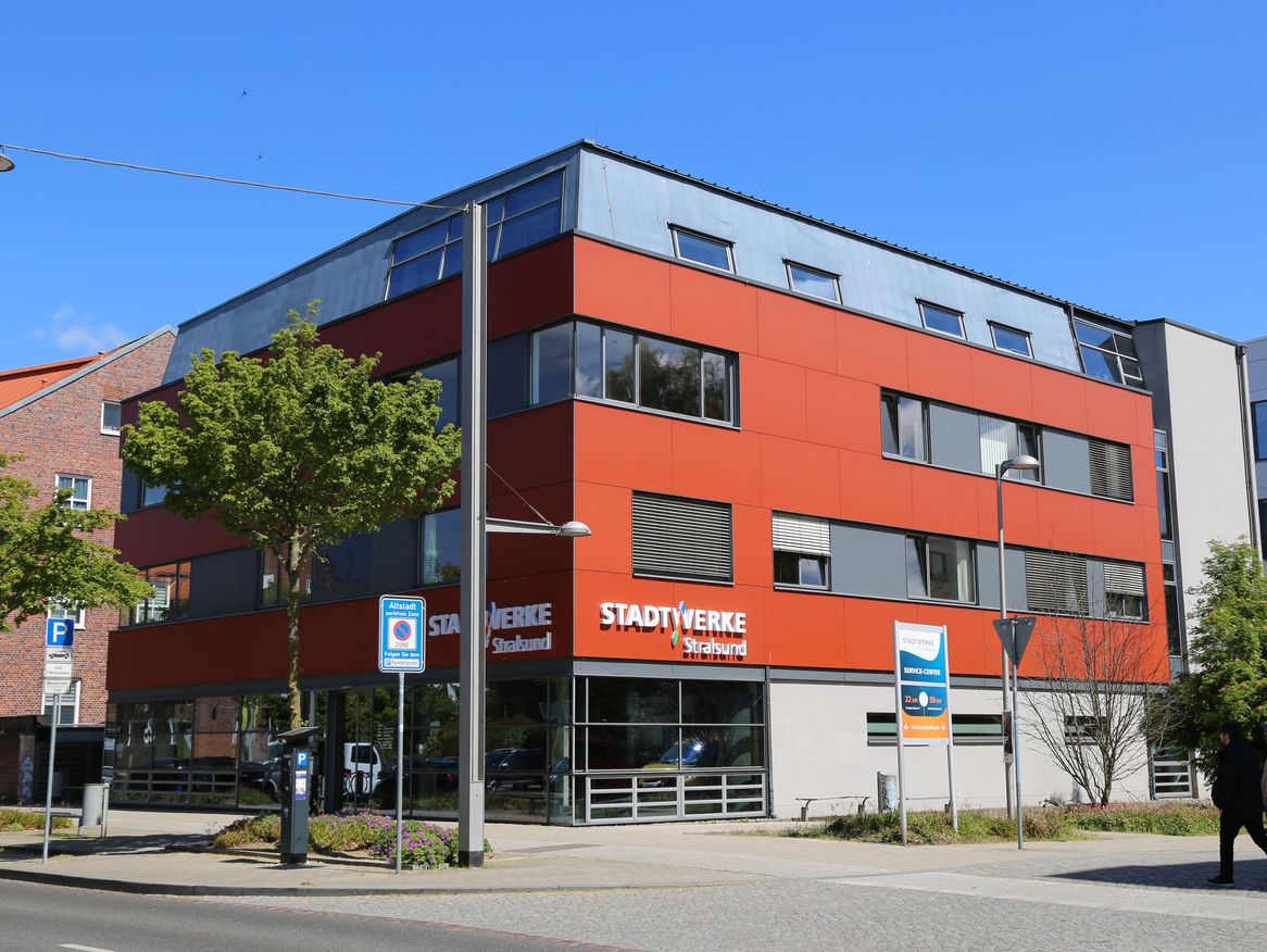 Wir sind für Sie da und freuen uns über Ihren Besuch in unserem Service-Center am Frankendamm 8 in Stralsund.