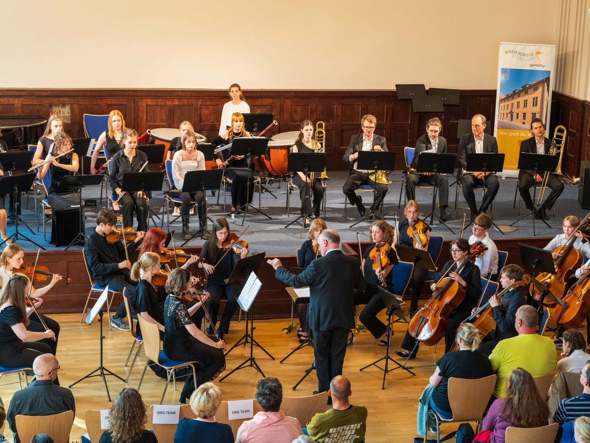 Die Musikschule Stralsund lädt zum Frühjahrskonzert 2026 ein, mit Filmmusik und vielem mehr.