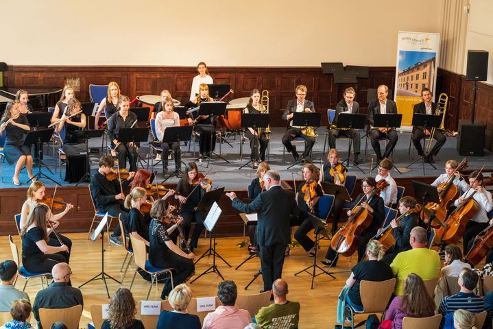 Die Musikschule Stralsund lädt zum Frühjahrskonzert 2026 ein, mit Filmmusik und vielem mehr.