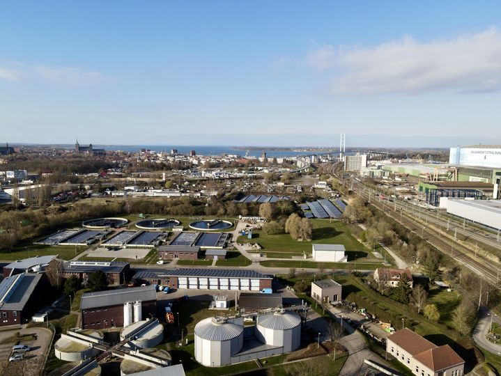 Die Stadtwerke Stralsund treiben den Fernwärmeausbau in der Hansestadt weiter voran.
