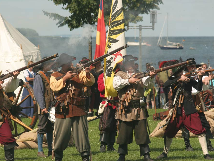 Die Stadtwerke Stralsund sind stolz darauf, auch in diesem Jahr die Wallensteintage Stralsund zu unterstützen – eines der größten historischen Volksfeste Norddeutschlands.