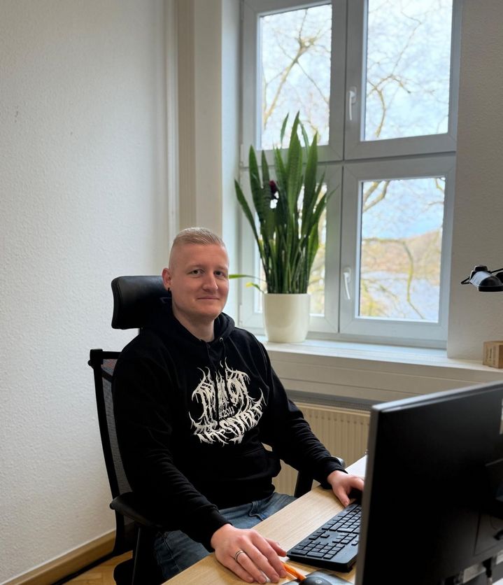 Seit 2022 ist Martin Ely als Vertriebsingenieur für Wärme und Energiedienstleistungen Teil des Teams. 