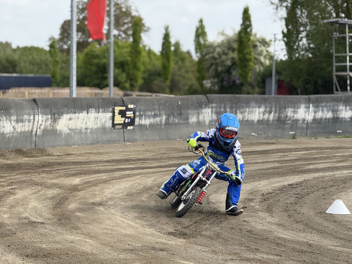 Speedway Stralsund Der MC Nordstern Stralsund e.V. ist einer der traditionsreichsten Speedway-Vereine Deutschlands.