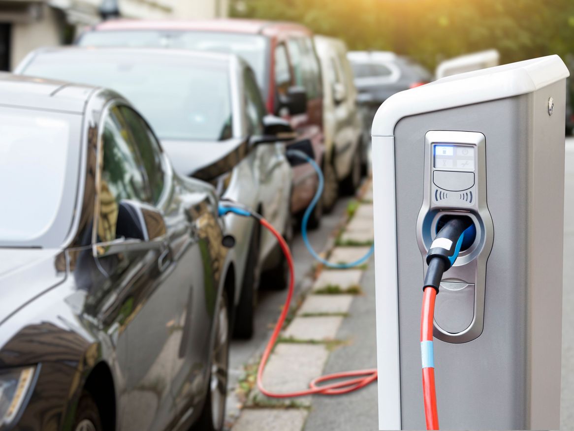 Elektromobilität in Stralsund – Nachhaltige Ladelösungen der Stadtwerke Stralsund für E-Autos in Vorpommern-Rügen.