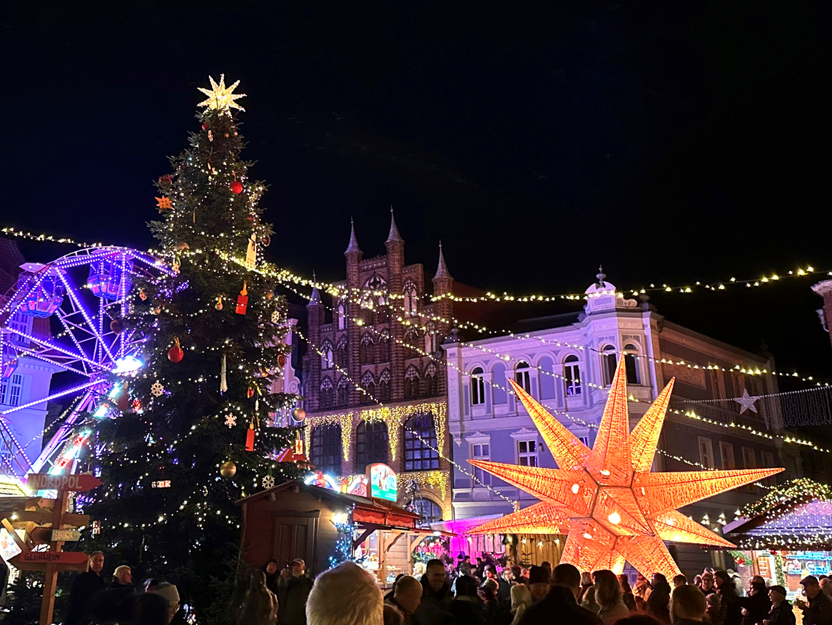 Eröffnung des Stralsunder Weihnachtsmarktes 2024